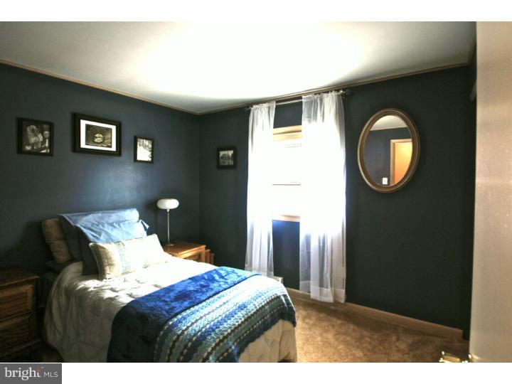 3811 Charteris Road Philadelphia, PA 19154 - Photo 14 of 19 Bedroom 2