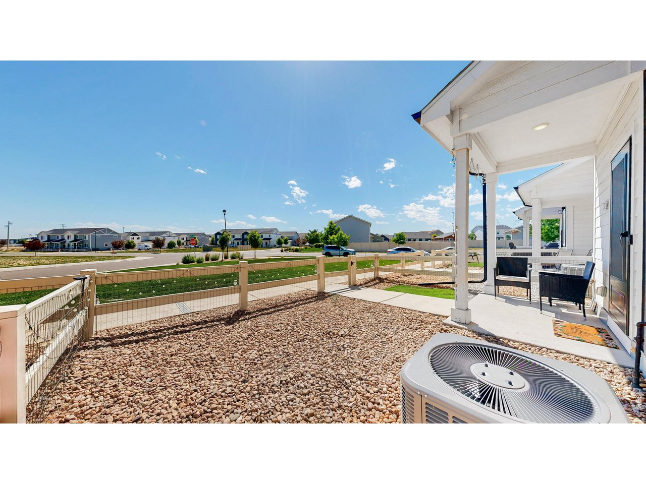 260 Pawnee Road, Unit D3 Ault, CO 80610 - Photo 28 of 44 Enclosed front porch area.