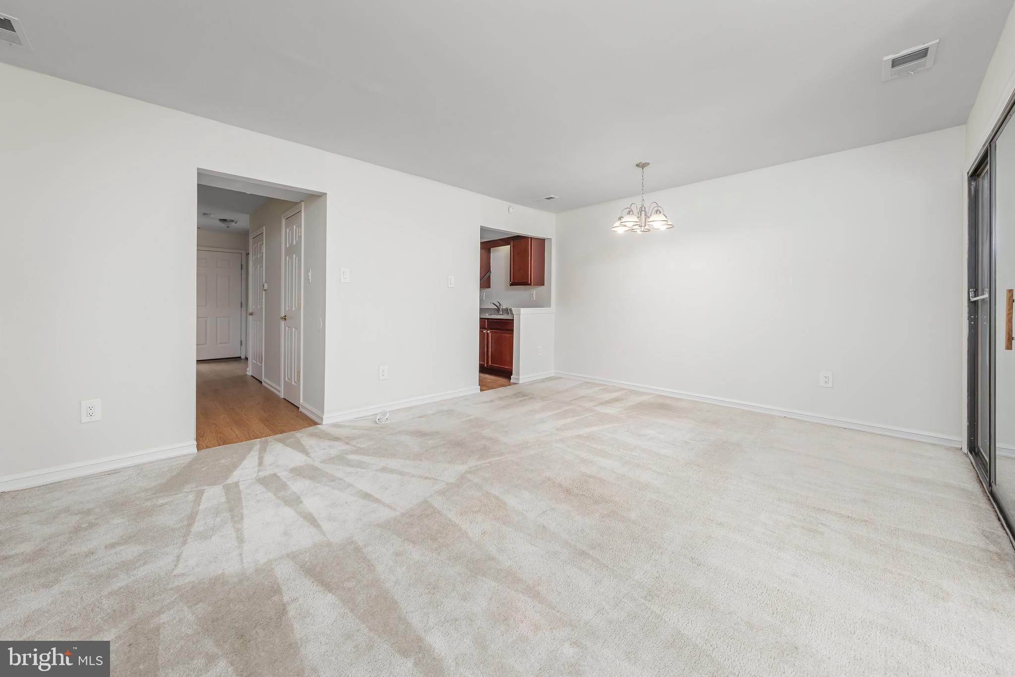 307 Meadowview Lindenwold, NJ 08021 - Photo 11 of 20