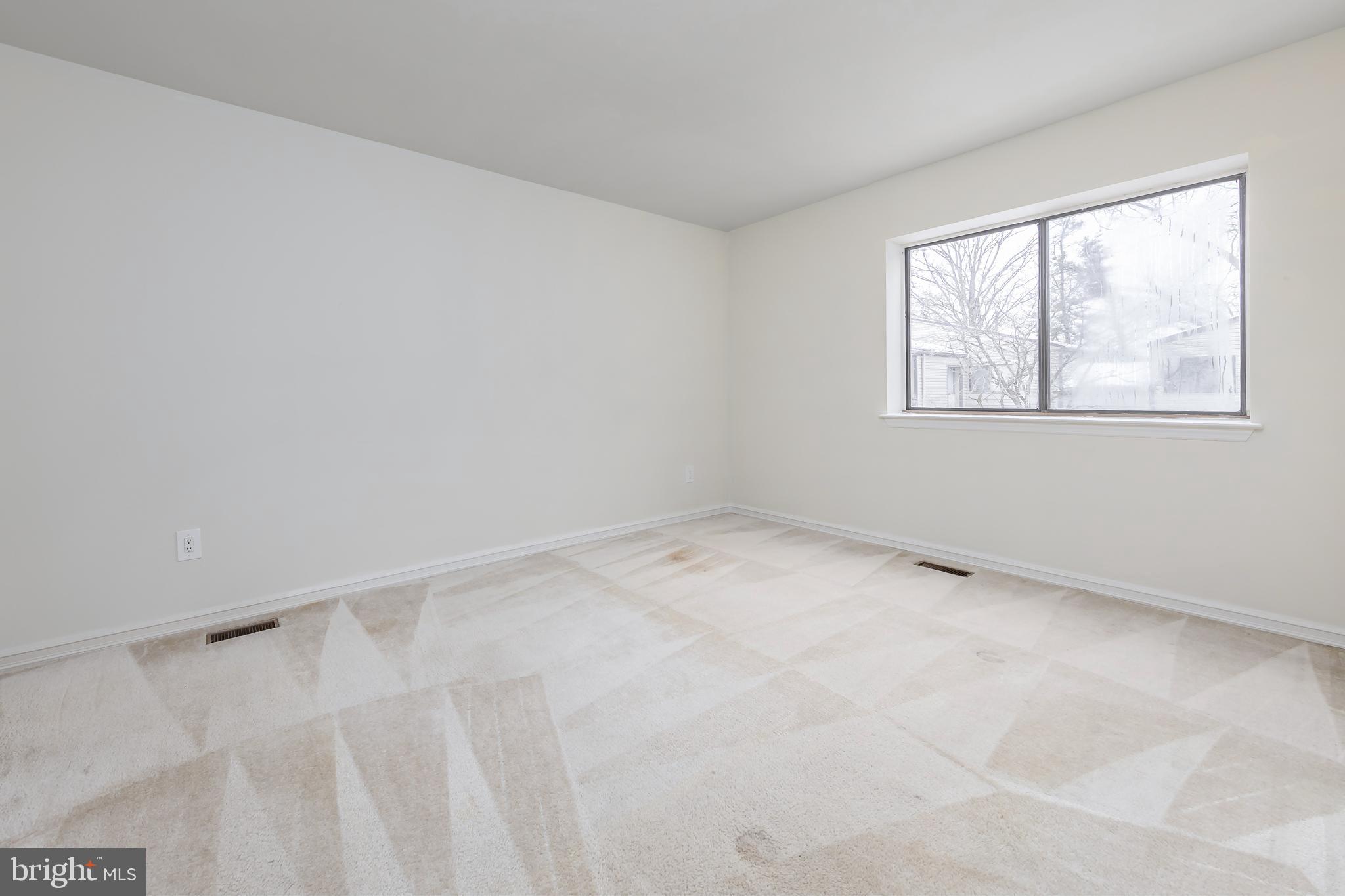 307 Meadowview Lindenwold, NJ 08021 - Photo 17 of 20