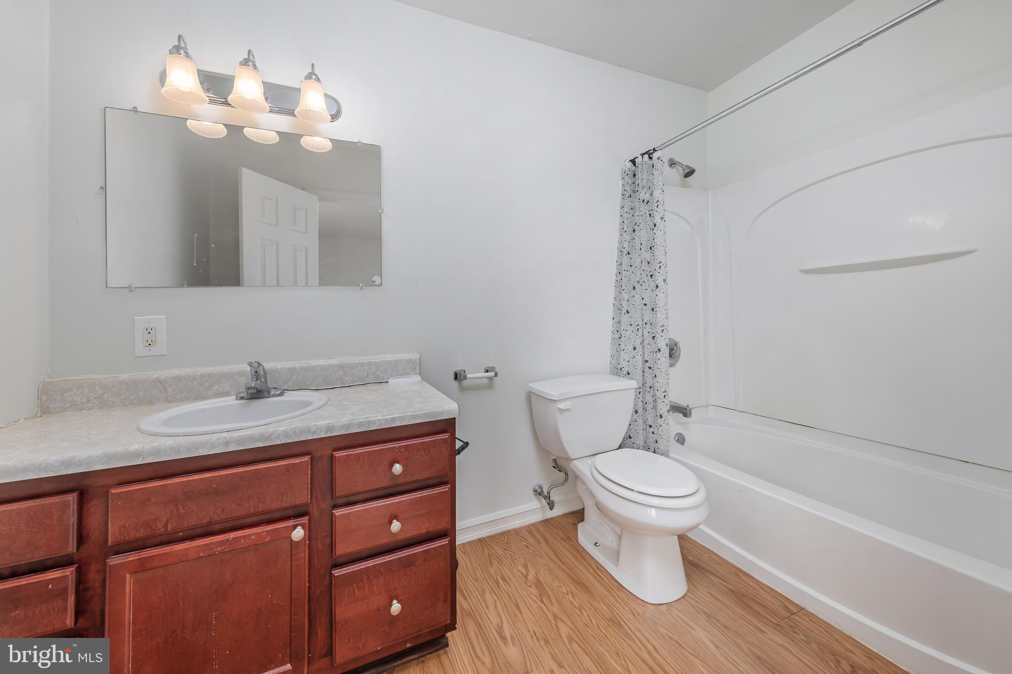 307 Meadowview Lindenwold, NJ 08021 - Photo 18 of 20