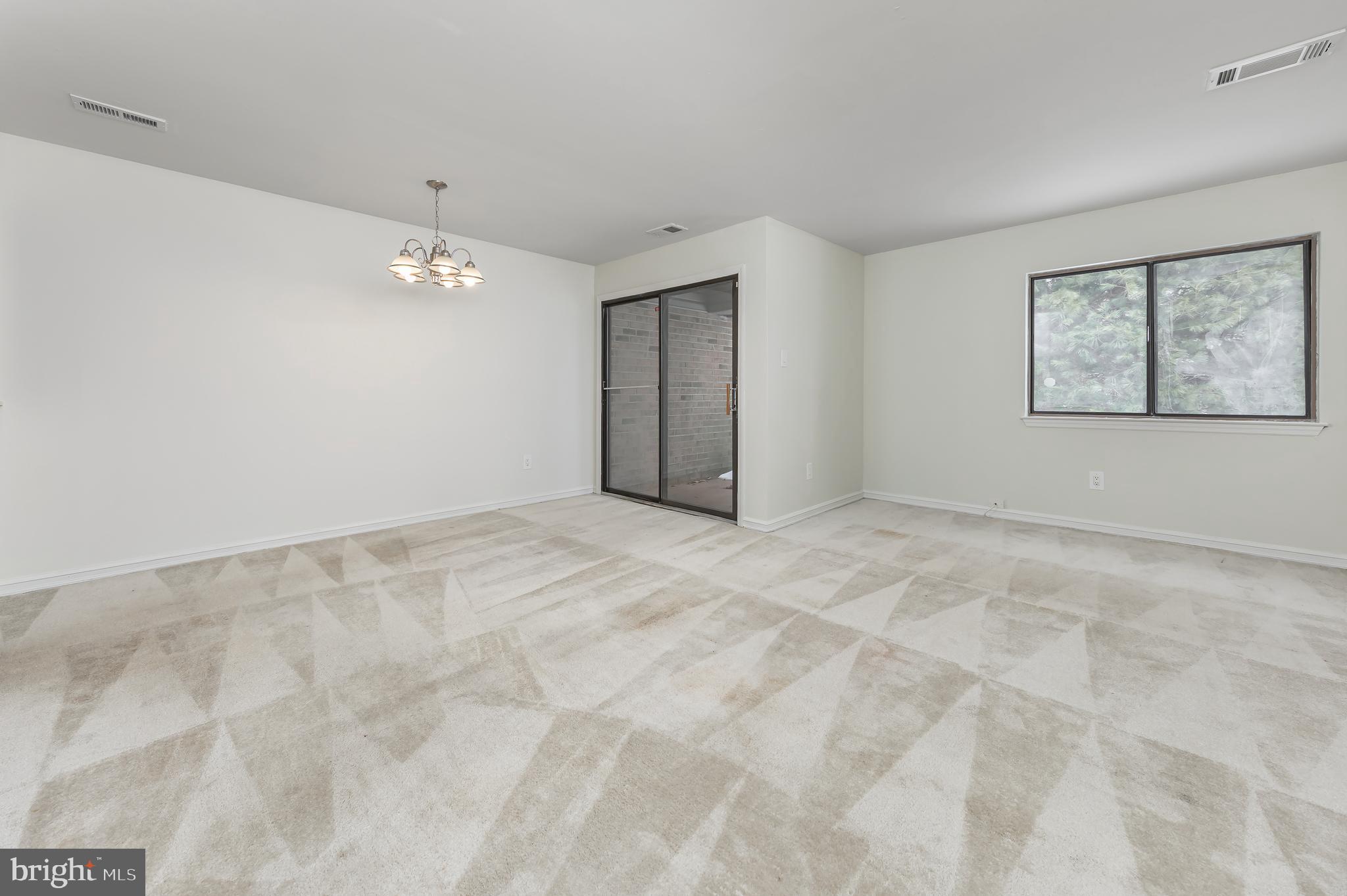 307 Meadowview Lindenwold, NJ 08021 - Photo 8 of 20