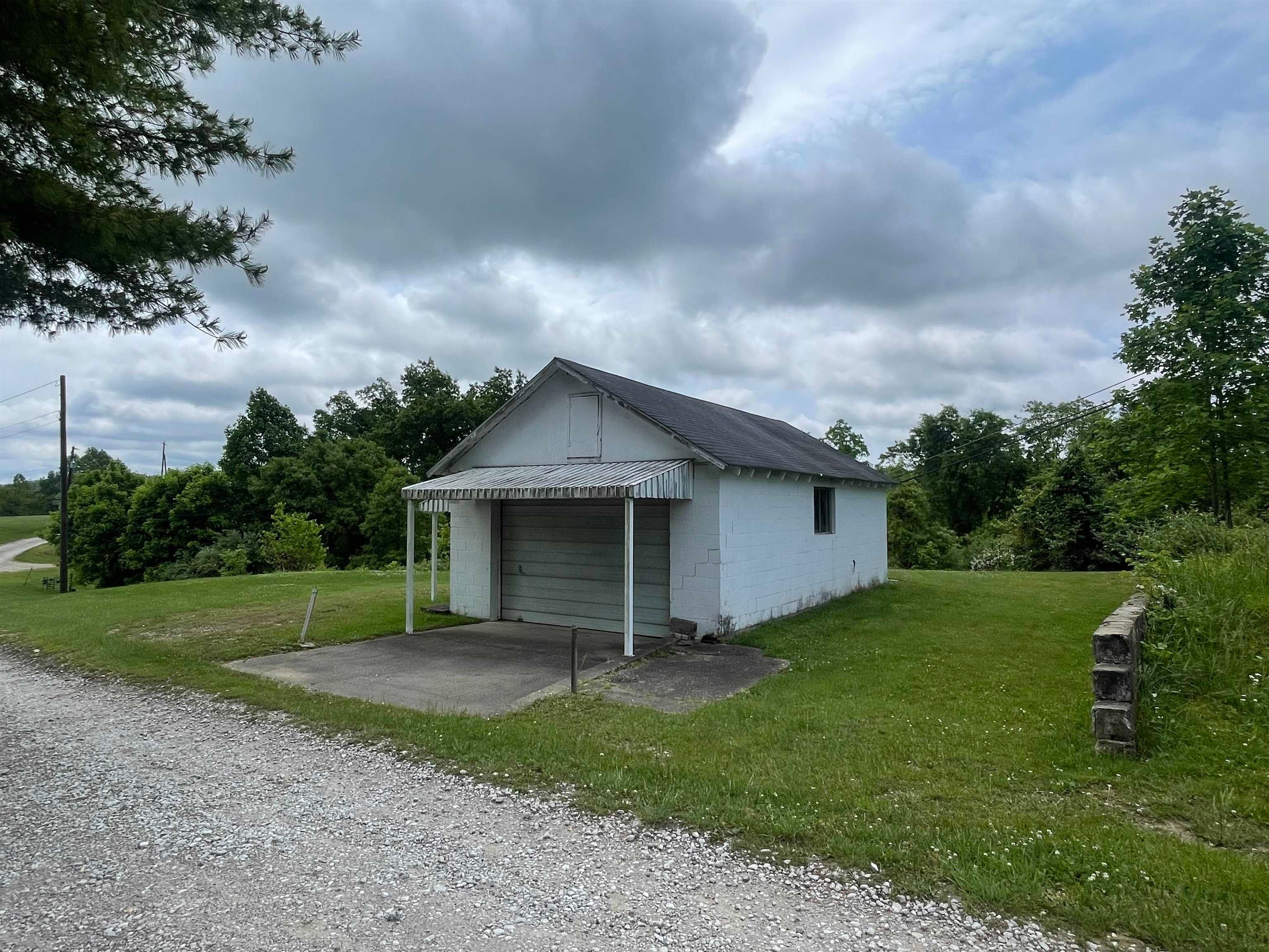 4850R Green Valley Road Huntington, WV 25701 - Photo 1 of 6 Gallery Image 1