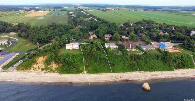 $1,999,000 | 895 Glen Court, Cutchogue, NY 11935