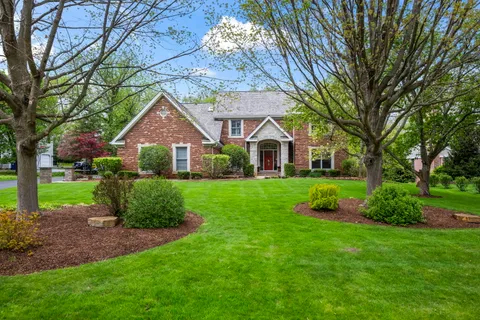 $1,175,000 | 25568 North Countryside Drive, Lake Barrington, IL 60010