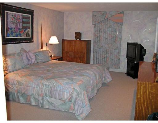 9 Hawk Lane Sharon, MA 02067 - Photo 13 of 16 Gallery Image 13