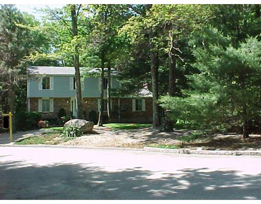 9 Hawk Lane Sharon, MA 02067 - Photo 2 of 16 Gallery Image 2