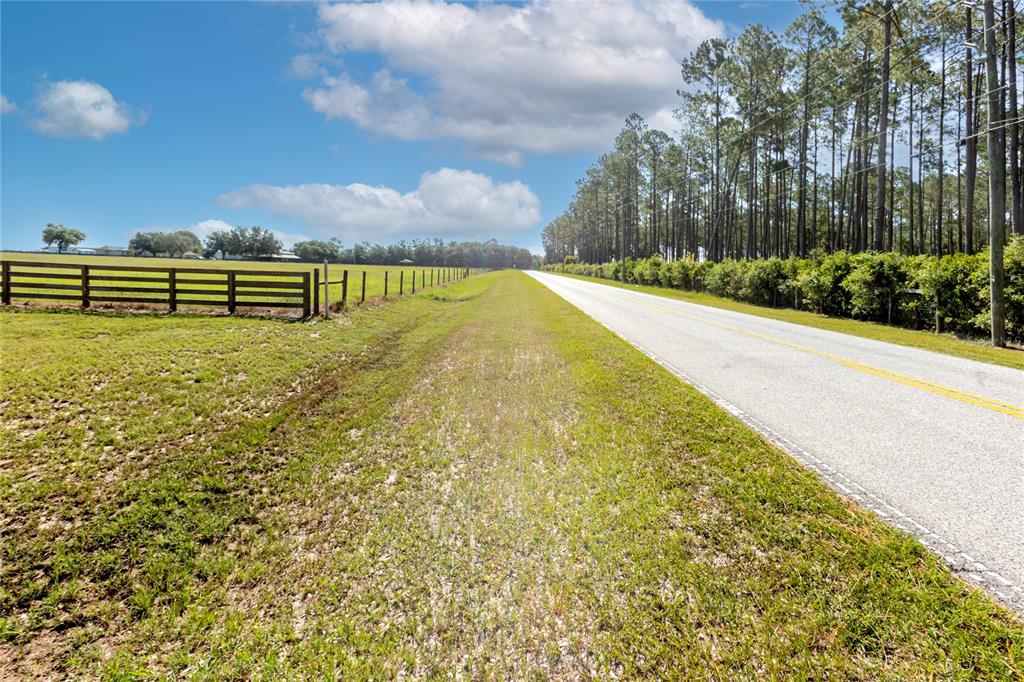 24063 Hayman Road Brooksville, FL 34602 - Photo 15 of 97