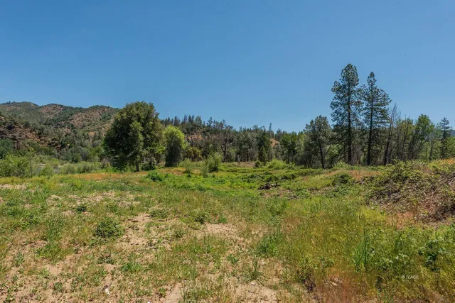 $429,000 | 200 Dutch Creek Road, Junction City, CA 96048