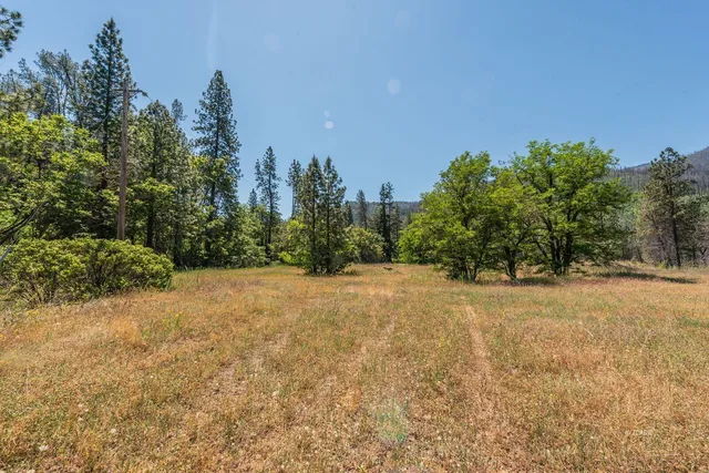 $429,000 | 200 Dutch Creek Road, Junction City, CA 96048