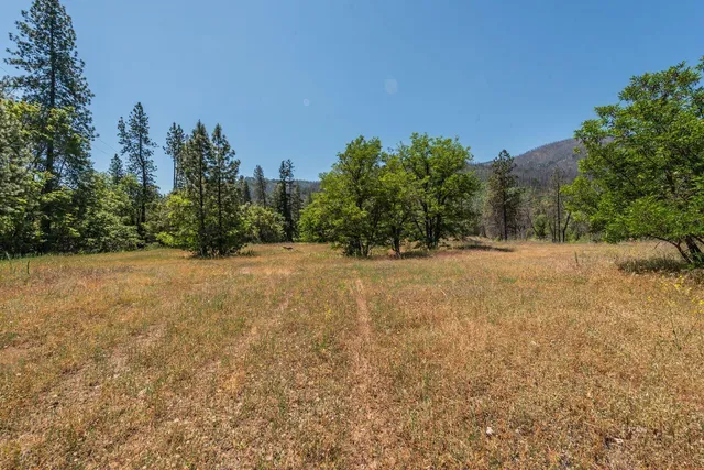 $429,000 | 200 Dutch Creek Road, Junction City, CA 96048