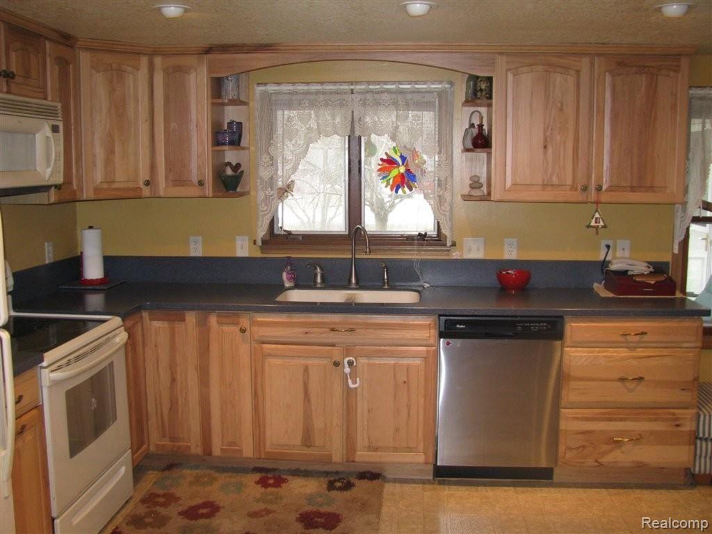 13316 Ida Center Road Ida, MI 48140 - Photo 2 of 10 angie ida center 023.JPG