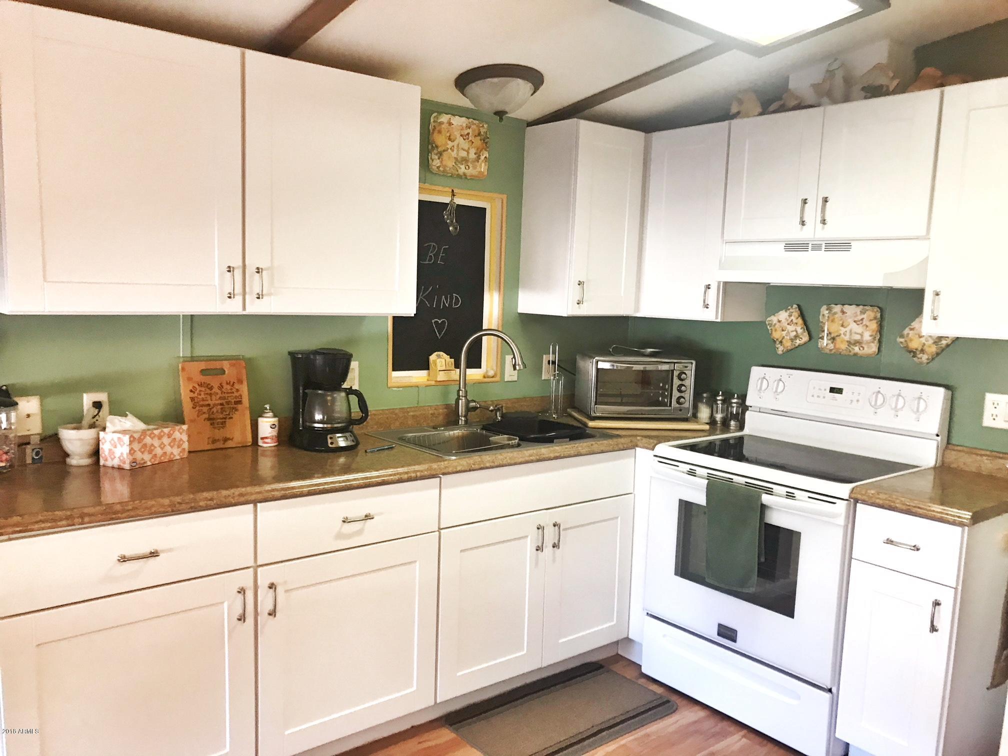 767 North Muleshoe Road Apache Junction, AZ 85119 - Photo 3 of 15 Kitchen full size cabinets