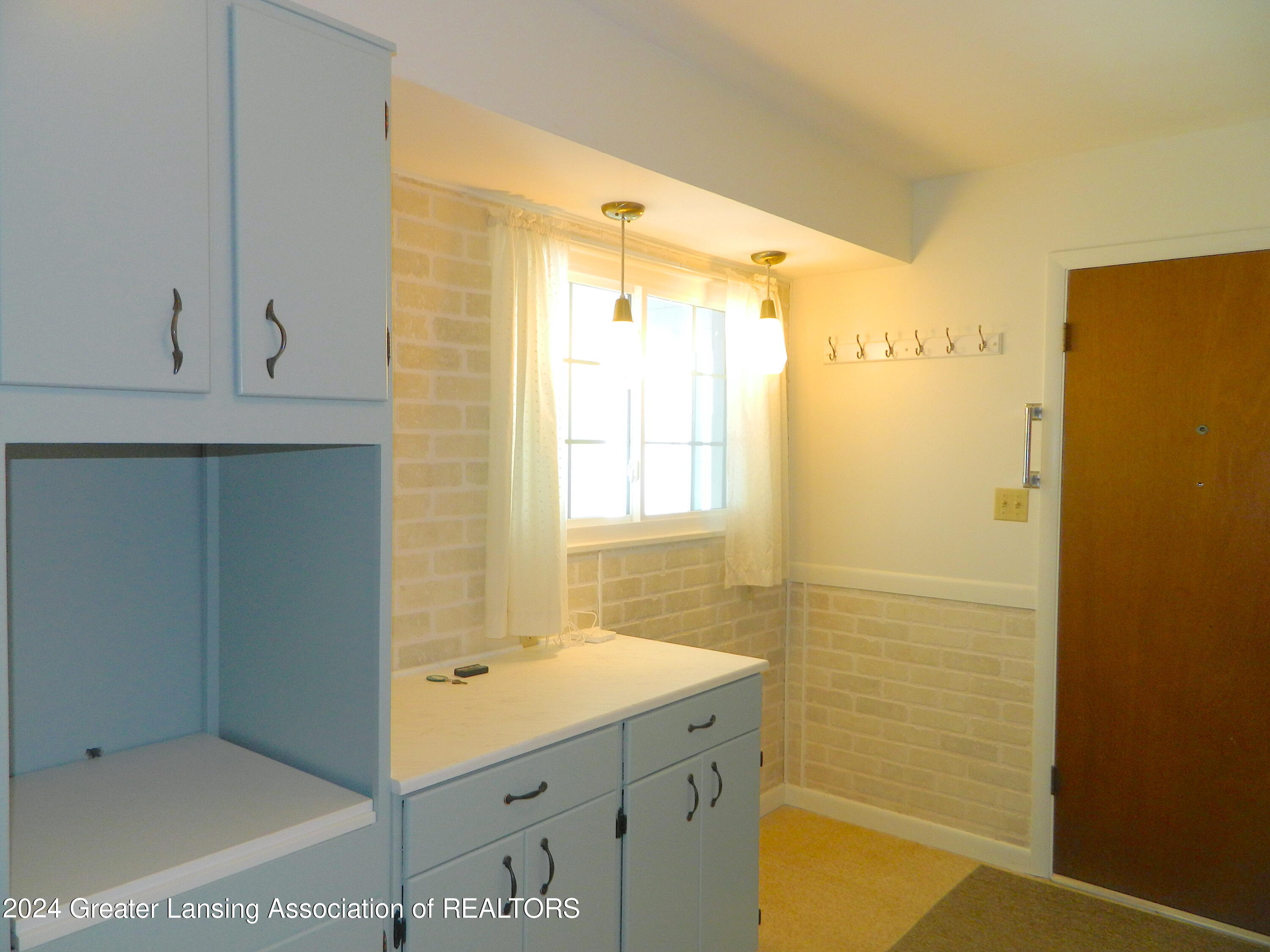 750 Raymond Road Owosso, MI 48867 - Photo 9 of 27 Kitchen B