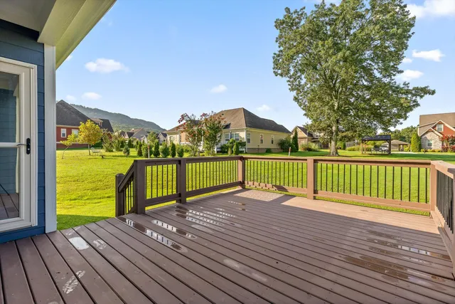 $400,000 | 8248 Towncreek Circle, Ooltewah, TN 37363