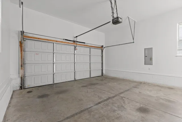 $400,000 | 8248 Towncreek Circle, Ooltewah, TN 37363