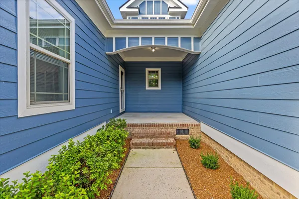 $385,000 | 8248 Towncreek Circle, Ooltewah, TN 37363