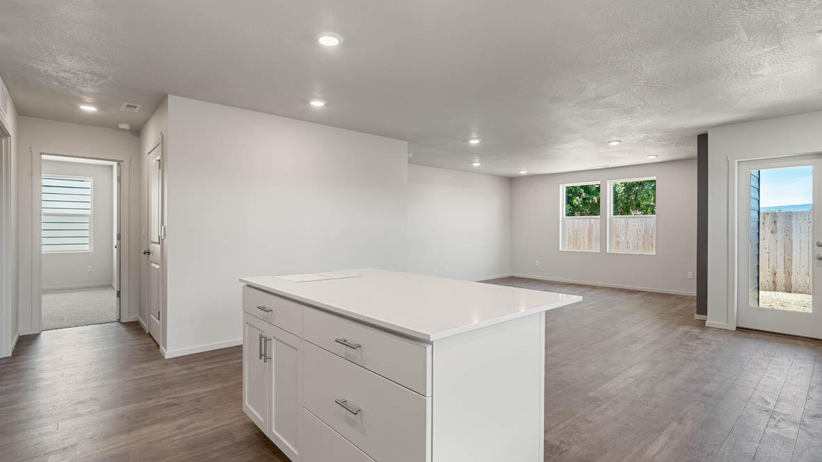 2627 Addysen Pk Way Medford, OR 97501 - Photo 6 of 27