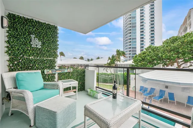 $489,900 | 1500 South Ocean Boulevard, Unit 207, Pompano Beach, FL 33062