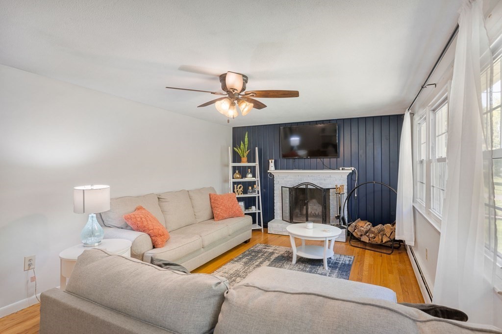 28 Laro Road Westfield, MA 01085 - Photo 5 of 25 Gallery Image 5