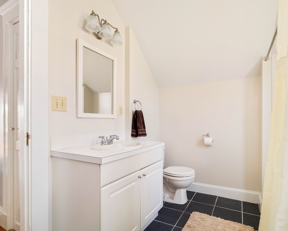 178 Brook Road Milton, MA 02186 - Photo 14 of 18