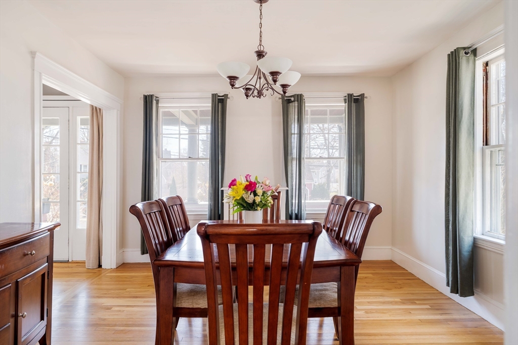 178 Brook Road Milton, MA 02186 - Photo 5 of 18