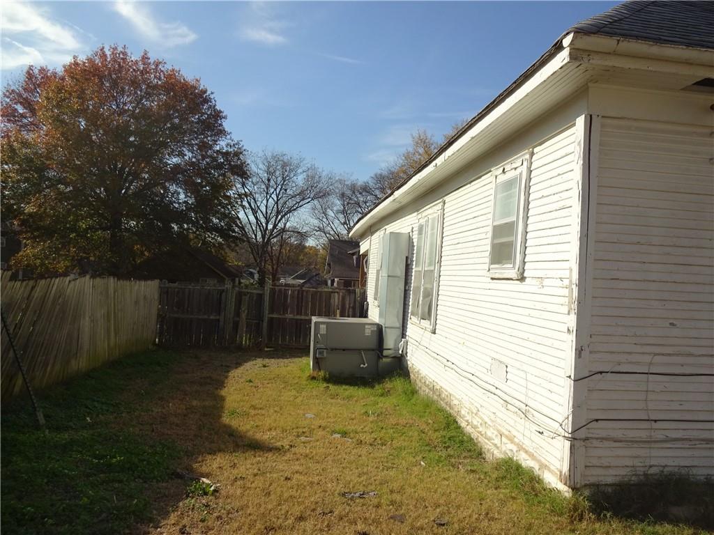 308 South 8th Street Independence, KS 67301 - Photo 7 of 16