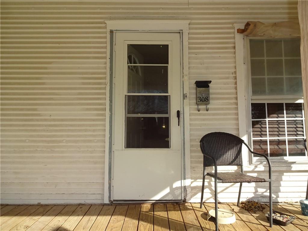 308 South 8th Street Independence, KS 67301 - Photo 9 of 16