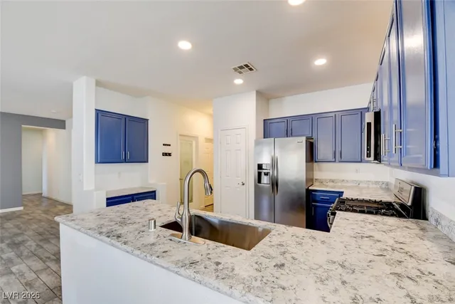 $2,495 | 3920 China Cloud Drive, North Las Vegas, NV 89031