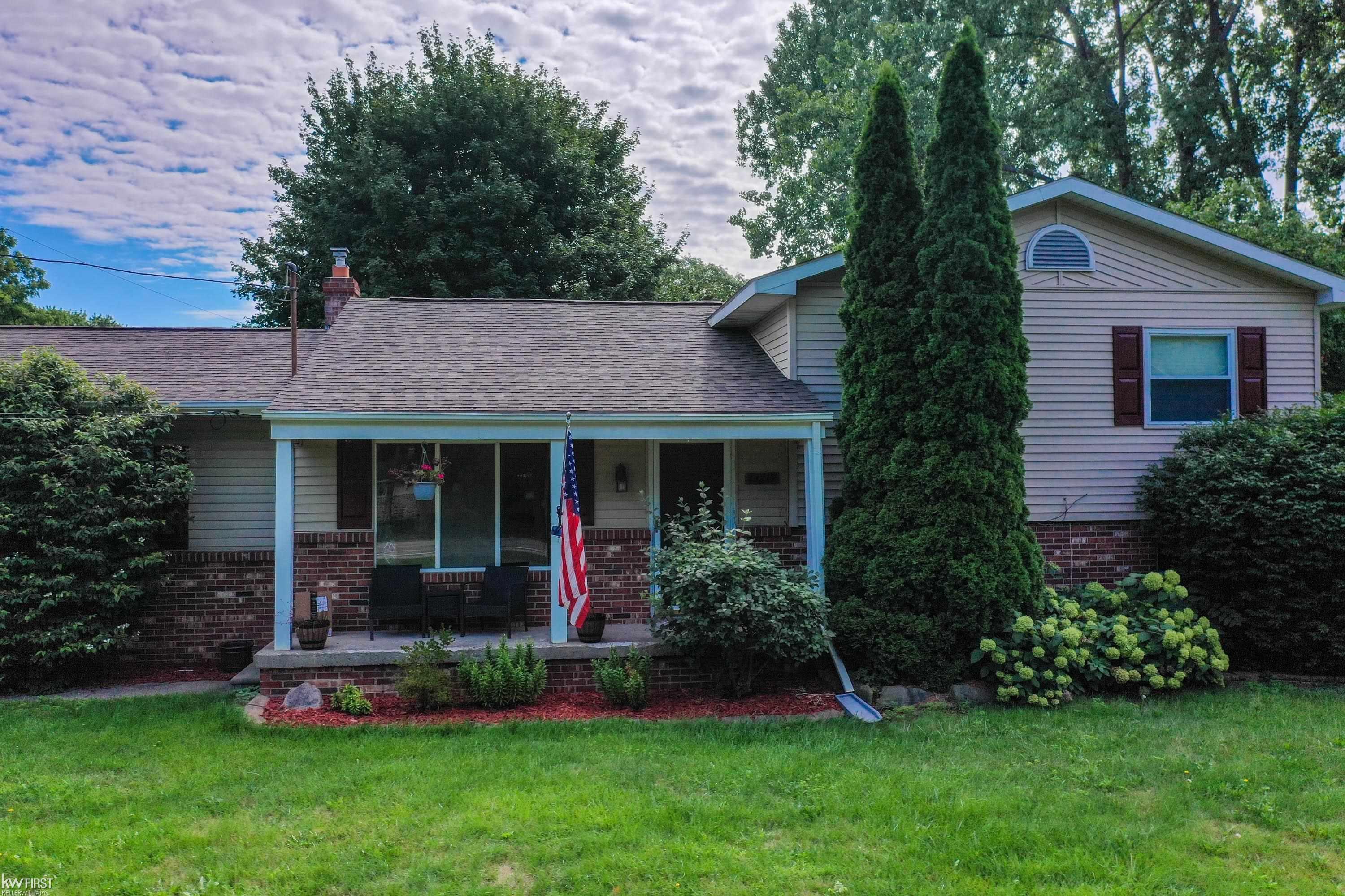 13215 Torrey Road Fenton, MI 48430 - Photo 2 of 47