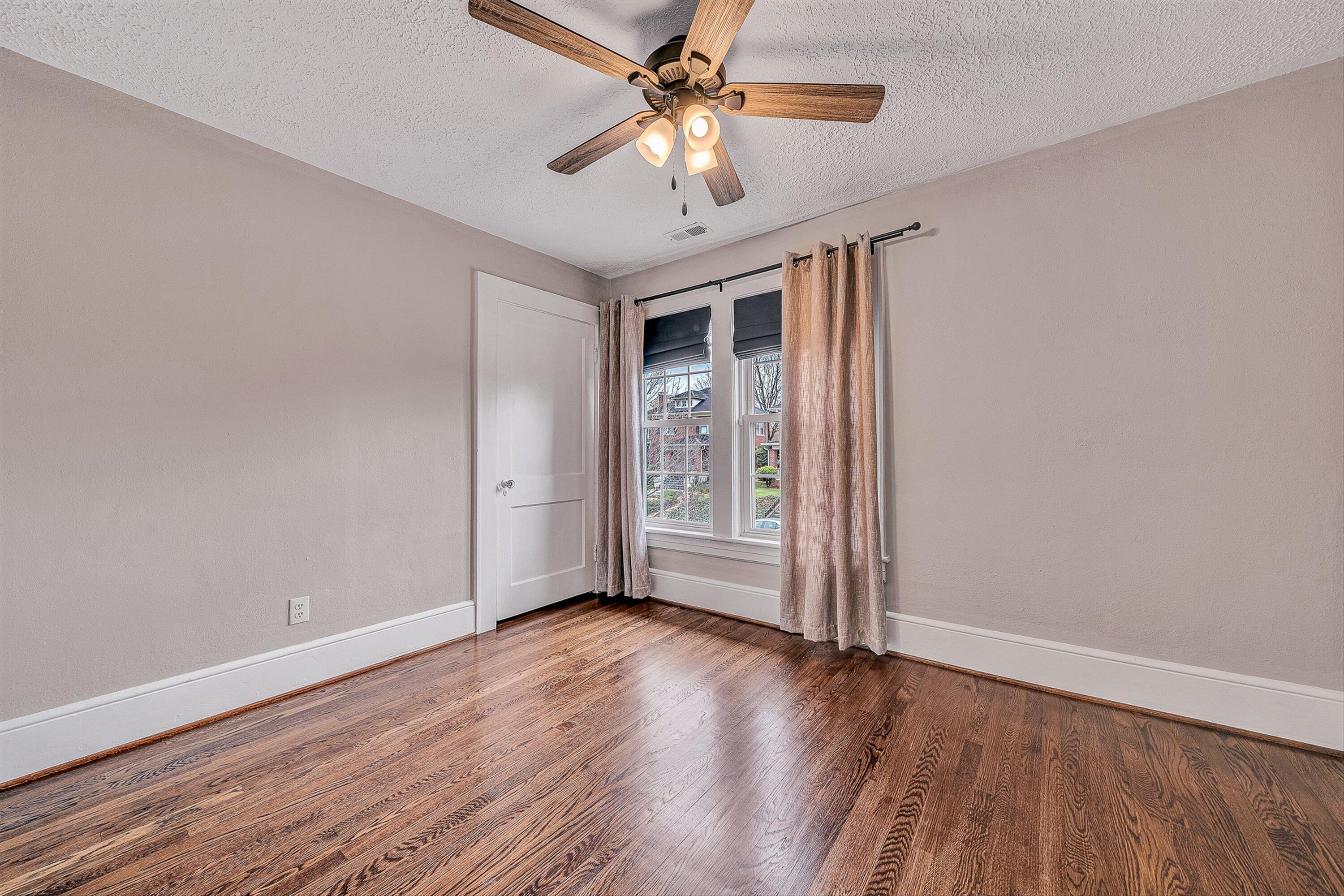 2401 Laburnum Avenue Southwest Roanoke, VA 24015 - Photo 23 of 43 23-VM-09015