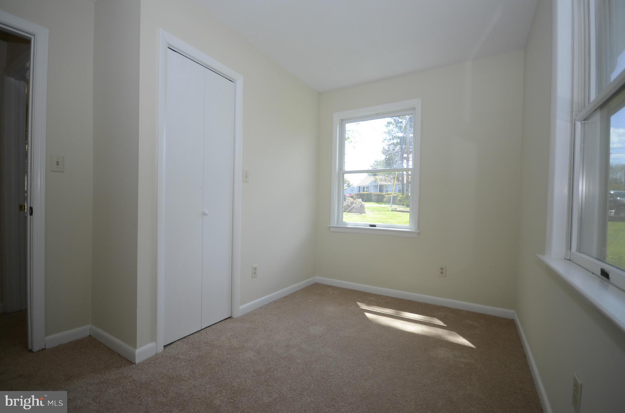 7841 North Cove Road Baltimore, MD 21219 - Photo 9 of 14 Bedroom 4