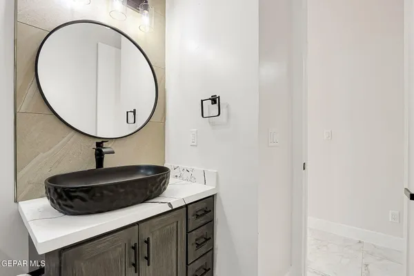 $635,000 | 5640 Rio Bonito Circle, El Paso, TX 79932