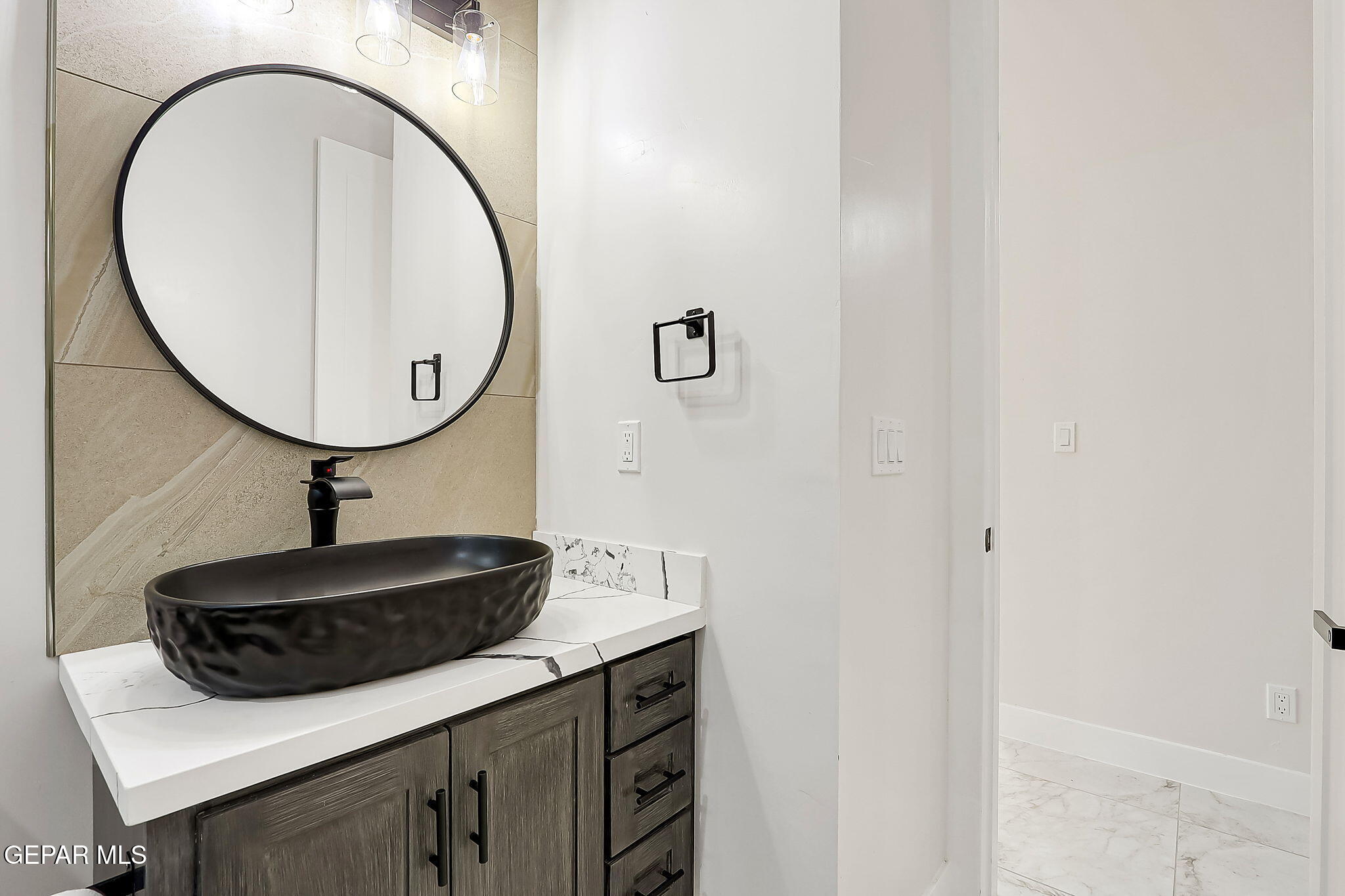 5640 Rio Bonito Circle El Paso, TX 79932 - Photo 8 of 27 46-web-or-mls-IMG_6994