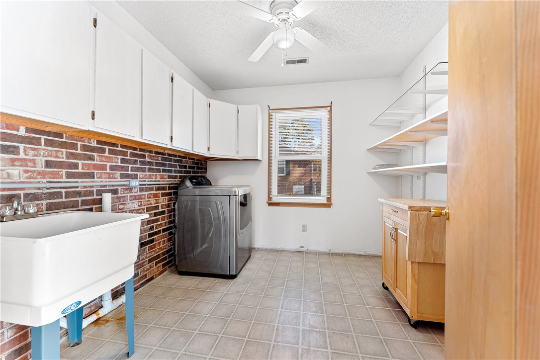 730 Tanglewood Drive Seneca, SC 29672 - Photo 13 of 35