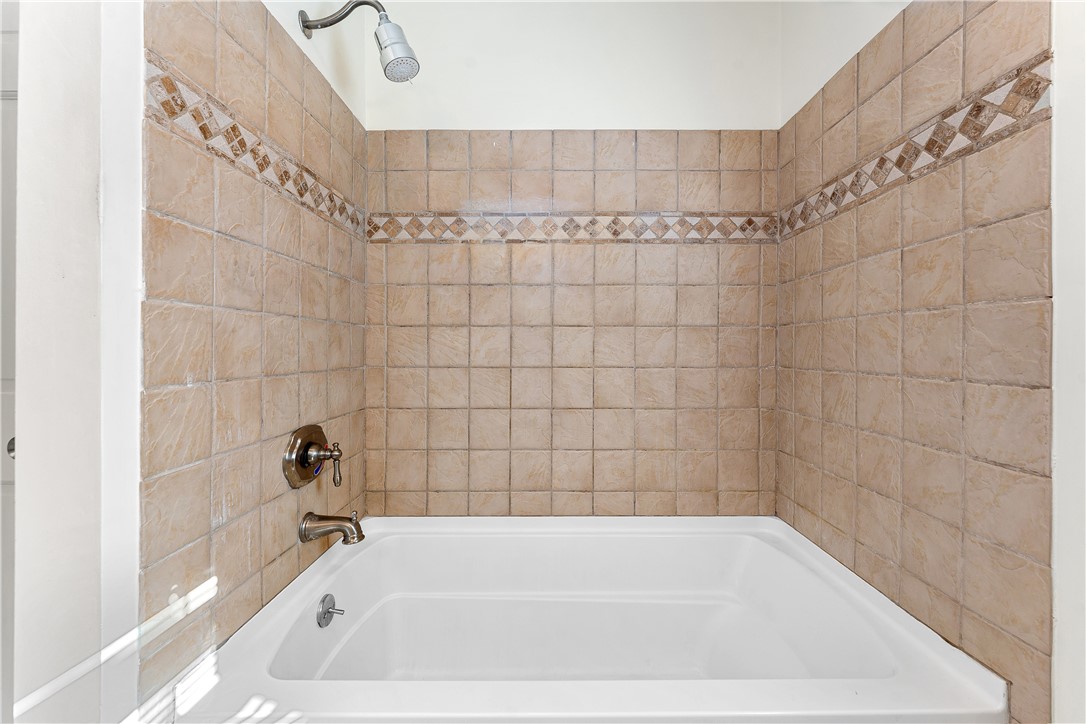 730 Tanglewood Drive Seneca, SC 29672 - Photo 18 of 35