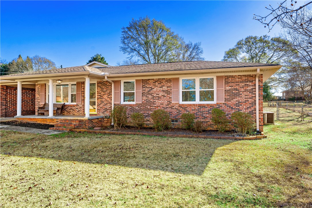 730 Tanglewood Drive Seneca, SC 29672 - Photo 30 of 35