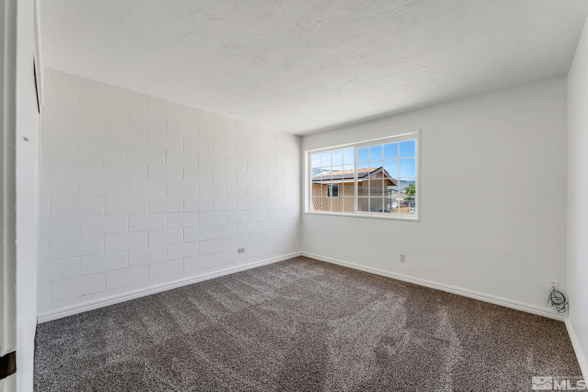 13243 Mt Logan Street Reno, NV 89506 - Photo 11 of 27 Photo 11