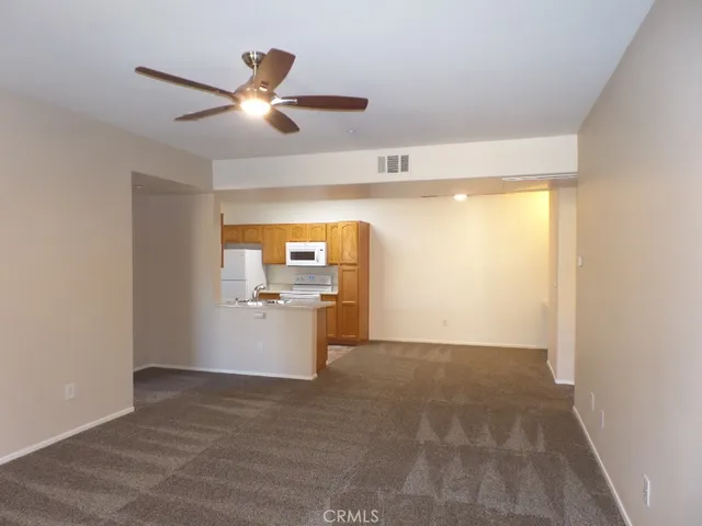 $1,950 | 41410 Juniper Street, Unit 2822, Murrieta, CA 92562