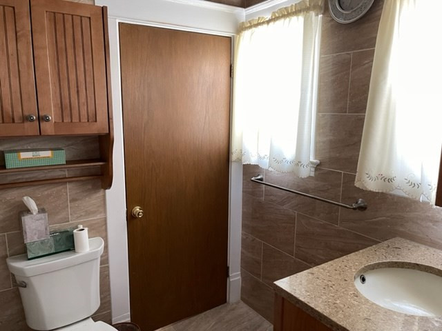 14 White Avenue Rouses Point, NY 12979 - Photo 7 of 10 Gallery Image 7