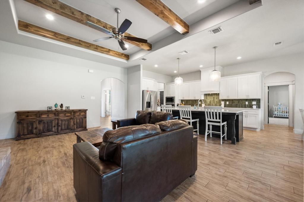 1052 Kessler Road Weatherford, TX 76087 - Photo 17 of 40