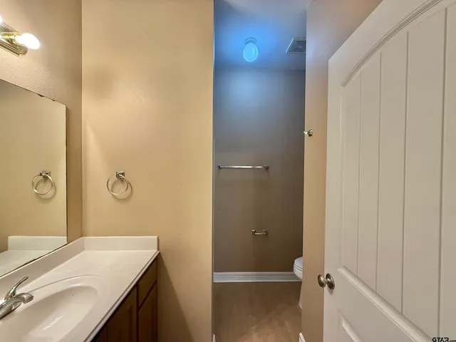 $1,595 | 3940 McDonald Road, Tyler, TX 75701