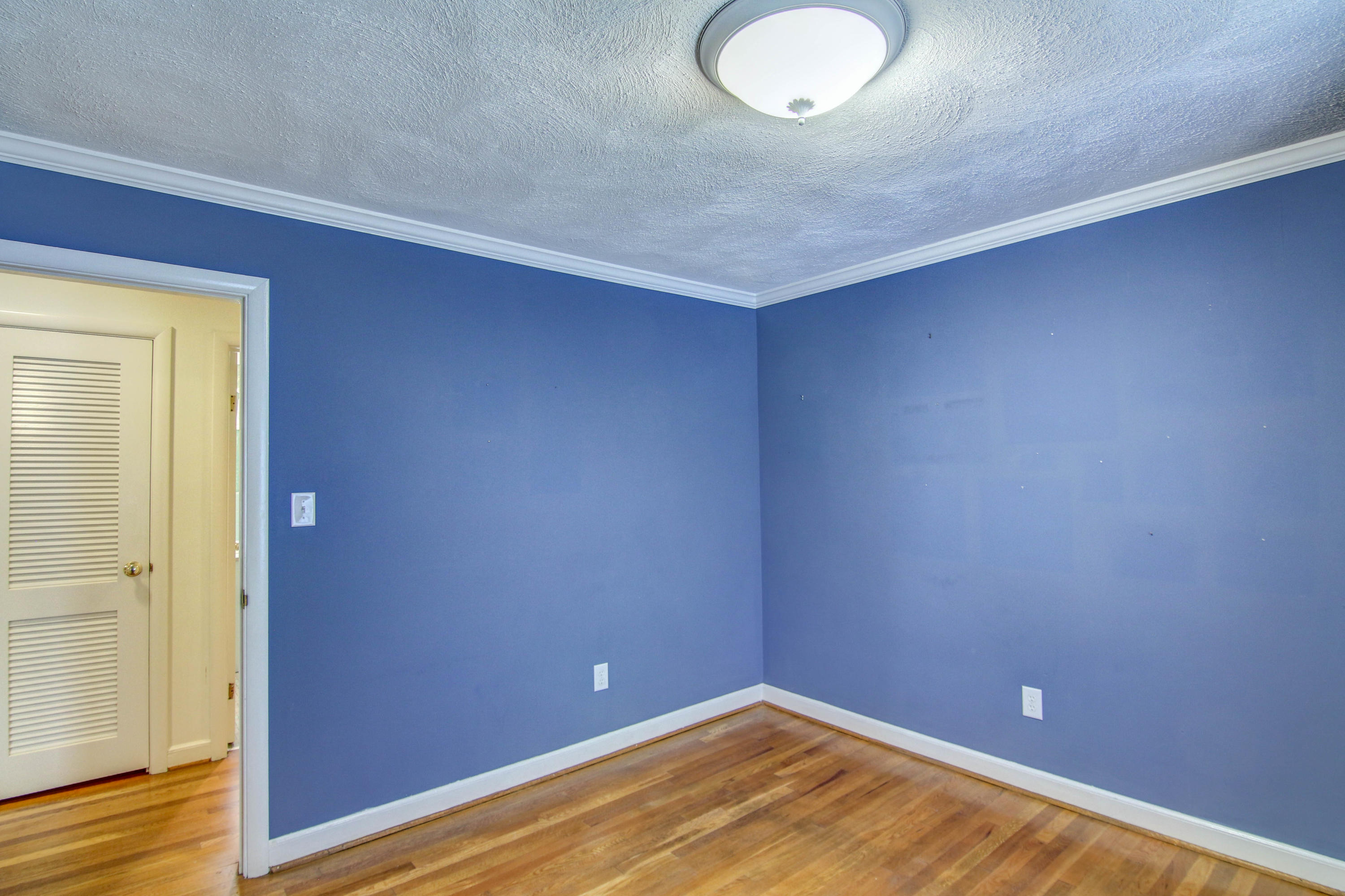 221 Greenway Road Bristol, TN 37620 - Photo 31 of 51 LP1A7003_4_5_6_7