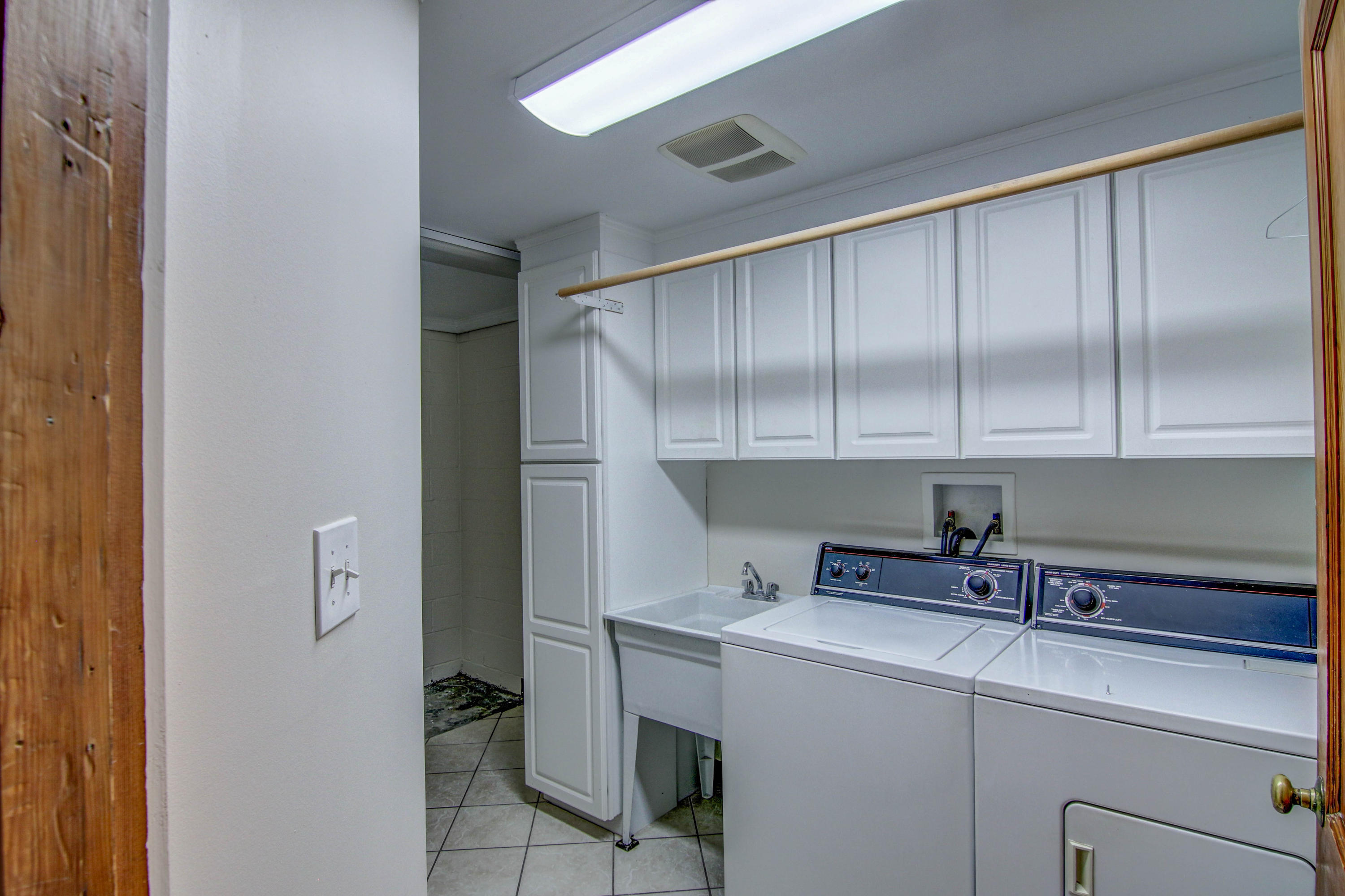 221 Greenway Road Bristol, TN 37620 - Photo 48 of 51 LP1A7083_4_5_6_7