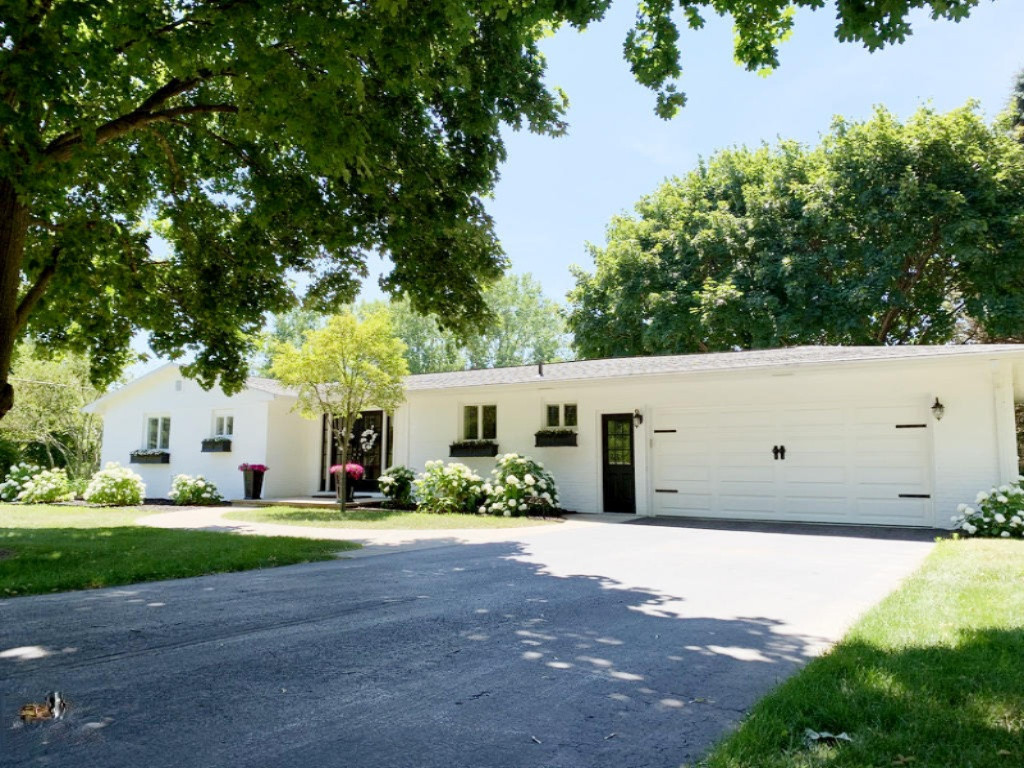 4126 Hagar Shore Road Coloma, MI 49038 - Photo 1 of 29 Hagar in bloom