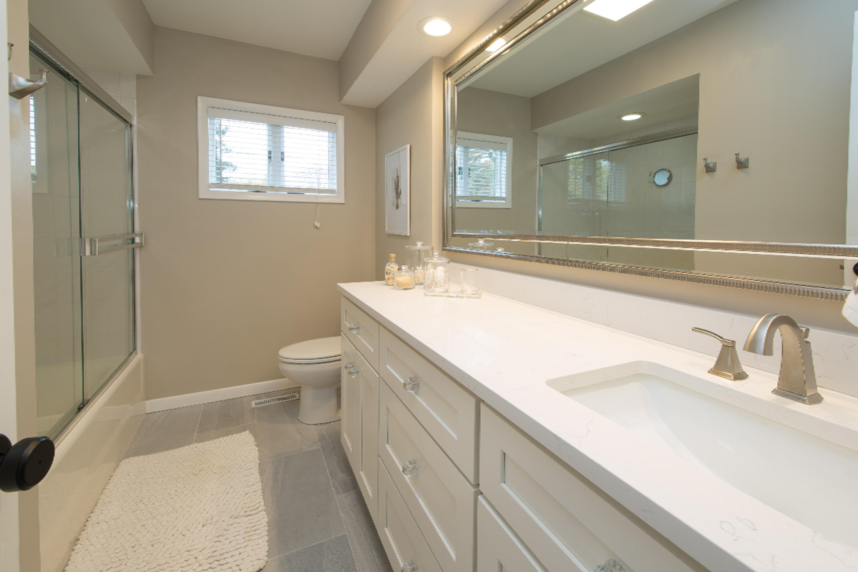 4126 Hagar Shore Road Coloma, MI 49038 - Photo 12 of 29 4126_Hagar_Shore_Road_19