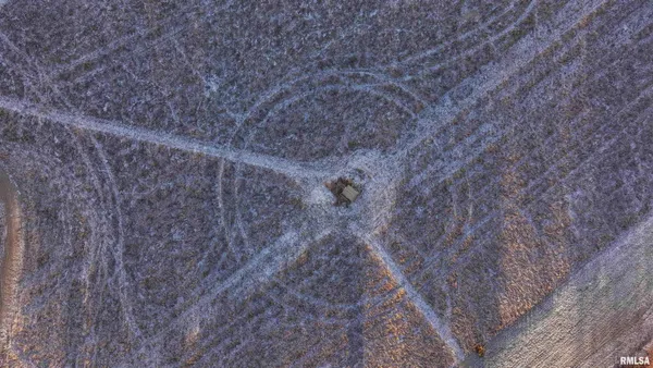 $1,125,000 | 1350 2950 E Street, Clayton, IL 62324