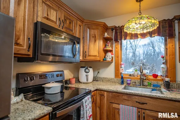 $1,125,000 | 1350 2950 E Street, Clayton, IL 62324