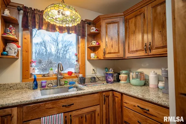 $1,125,000 | 1350 2950 E Street, Clayton, IL 62324