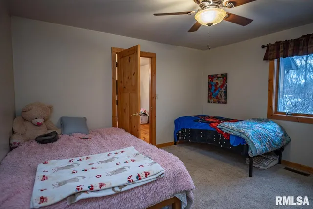 $1,150,000 | 1350 2950 E Street, Clayton, IL 62324